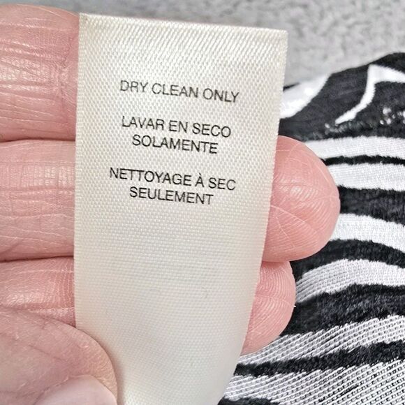 Chicos Zebra Print Knit Blazer Jacket Size 0 Slit Pockets Snap Closure - Picture 9 of 13